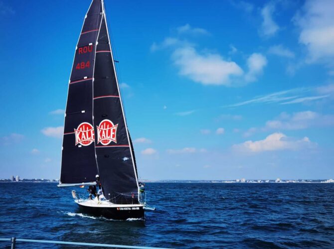 cosa nostra, activități de echipă pe mare teambuilding pe Marea Neagră, teambuilding pe velier, activități de echipă pe mare, experiență corporate nautică, eveniment pe velier, velier Grecia închiriere, croazieră pentru echipe, evenimente speciale pe velier