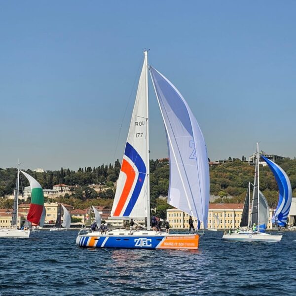 evenimente speciale pe velier teambuilding pe Marea Neagră, teambuilding pe velier, activități de echipă pe mare, experiență corporate nautică, eveniment pe velier, velier Grecia închiriere, croazieră pentru echipe, evenimente speciale pe velier