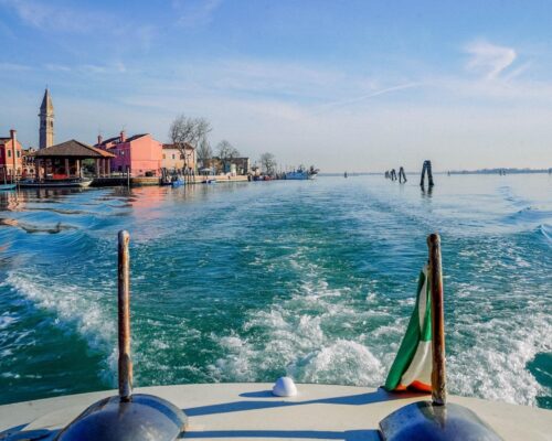 https://www.redlotus-charter.ro/expeditie/venice-mai2024/