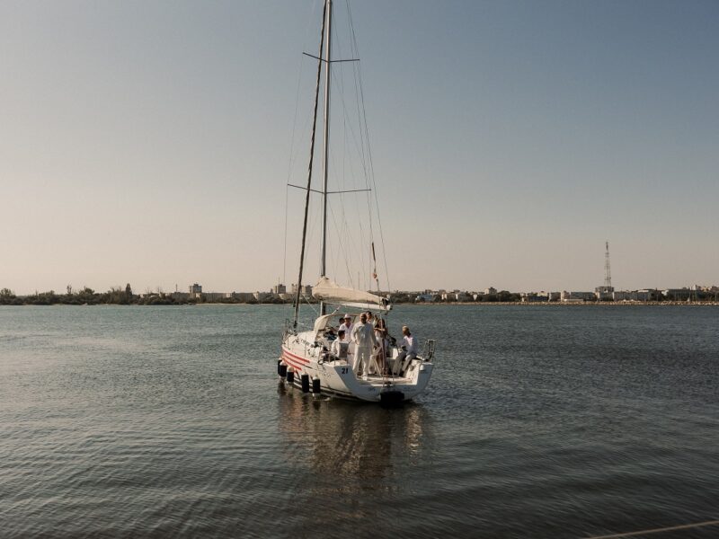 cununie pe velier Mangalia cununie pe mare, cununie pe velier, cununie pe Marea Neagră, cununie civilă pe mare, cununie pe velier Grecia, cununie pe velier Mangalia, cununie civilă în largul mării, cununie la bordul unui velier, ceremonie civilă pe apă