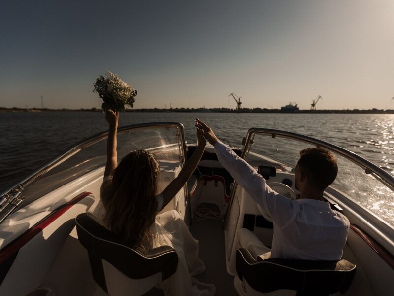 ceremonie civilă pe apă cununie pe mare, cununie pe velier, cununie pe Marea Neagră, cununie civilă pe mare, cununie pe velier Grecia, cununie pe velier Mangalia, cununie civilă în largul mării, cununie la bordul unui velier, ceremonie civilă pe apă